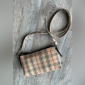 Burberry design knockoff small purse. New condition w/o tags.